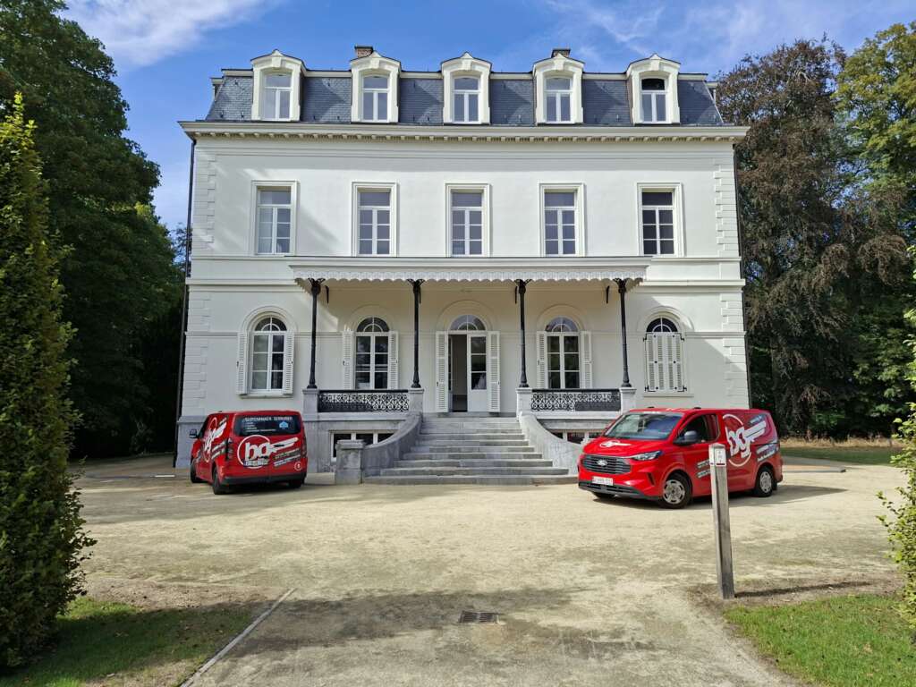 Kasteel 't Hooghe Kortijk Salto KS wandlezer + gemotoriseerd meerpuntslot